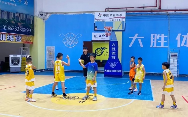 廣東河源體彩少兒籃球培訓(xùn)班：結(jié)營不散場，夢想正啟航