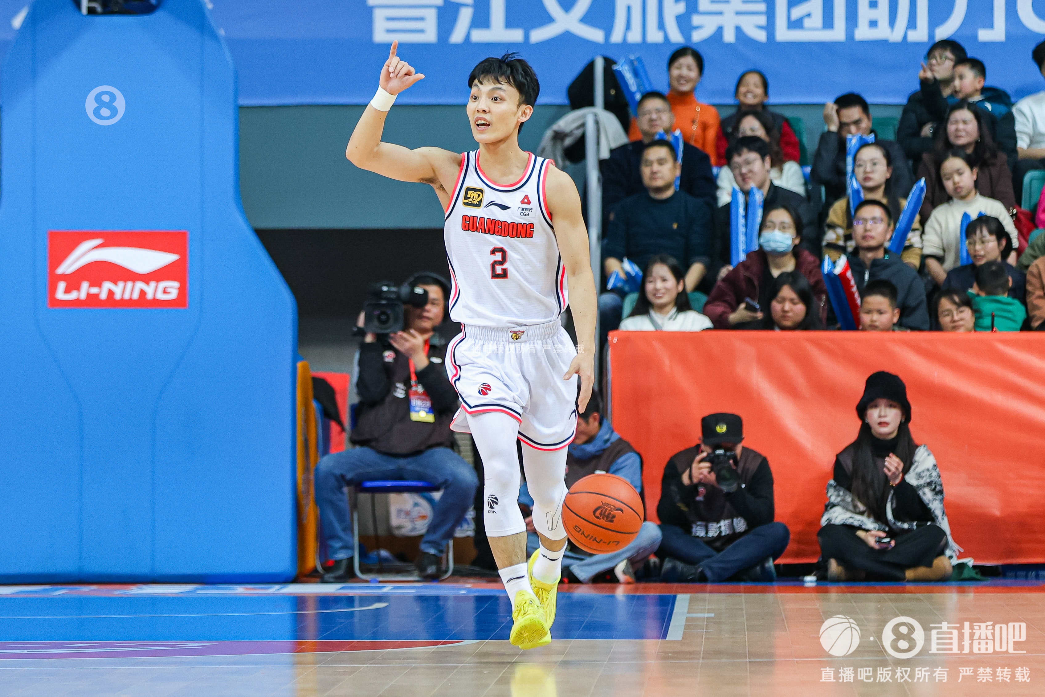 徐杰：不介意別人頻繁提我的身高 身高不是打籃球的唯一標(biāo)準(zhǔn)